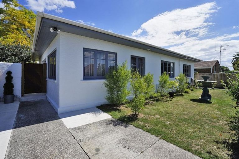 Photo of property in 21 Steele Road, Forest Lake, Hamilton, 3200