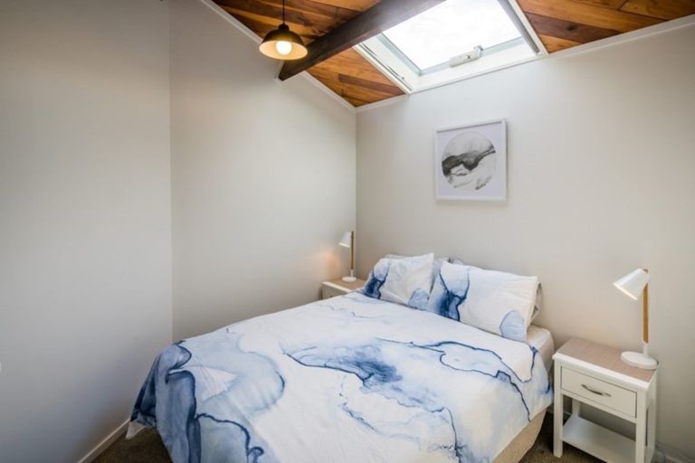 Photo of property in Metro Apartments, 18/220 Thorndon Quay, Pipitea, Wellington, 6011