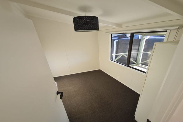 Photo of property in 187 Foster Road, Kumeu, 0891