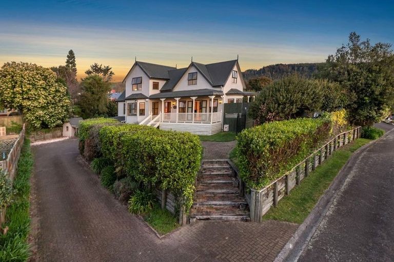 Photo of property in 43 Thelma Place, Lynmore, Rotorua, 3010