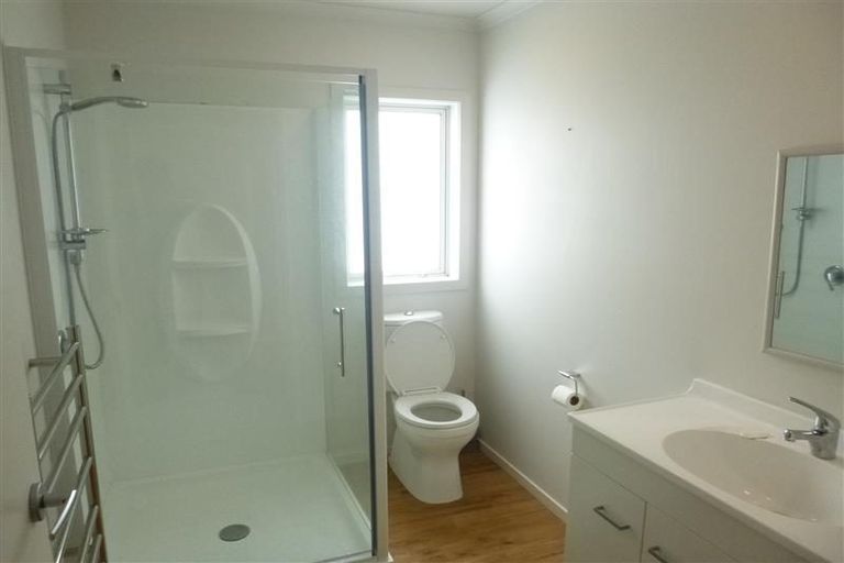 Photo of property in 4 Doncaster Terrace, Ascot Park, Porirua, 5024