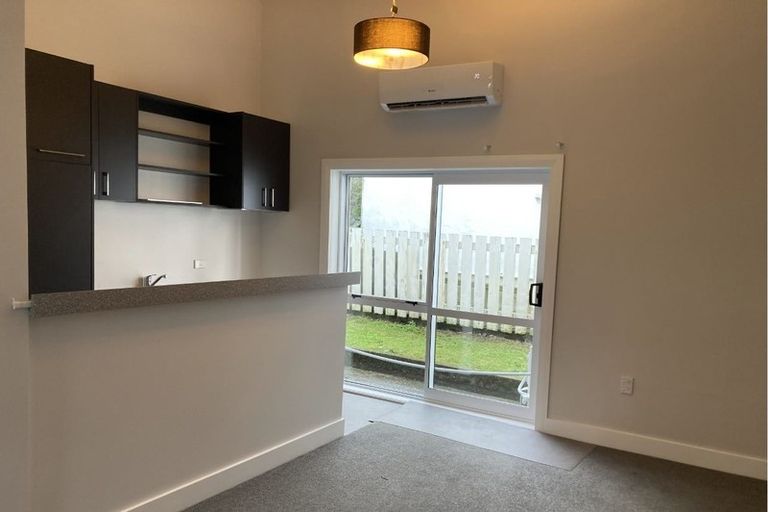 Photo of property in 2 Henry Street, Kilbirnie, Wellington, 6022