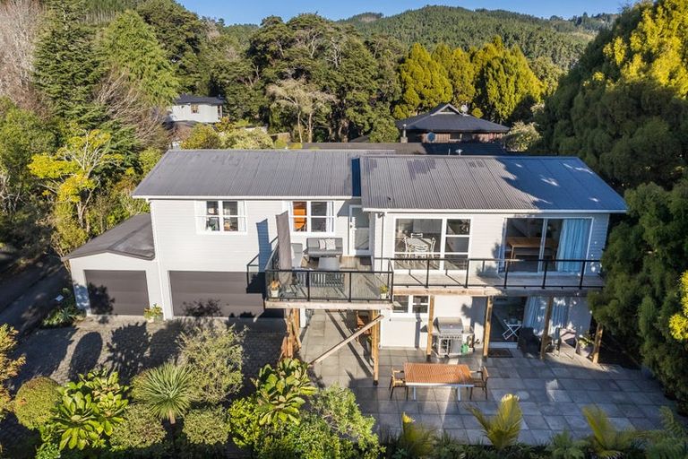 Photo of property in 20 Freemans Way, Pinehaven, Upper Hutt, 5019