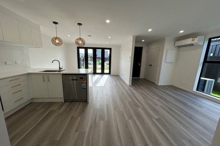 Photo of property in 6 Waikaha Street, Pokeno, 2472