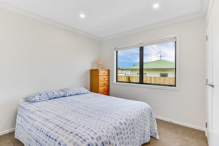 Photo of property in 2/33 Cowley Drive, Temple View, Hamilton, 3218