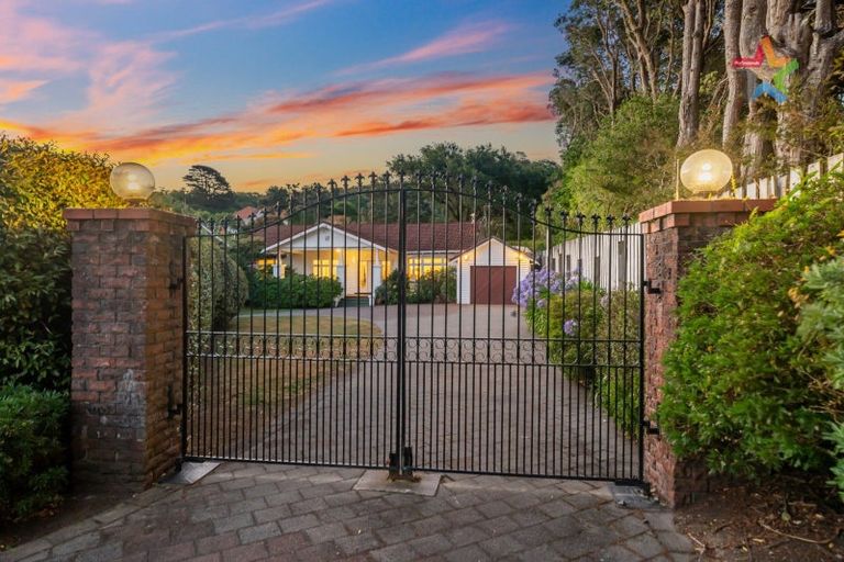 Photo of property in 52 Homewood Avenue, Karori, Wellington, 6012