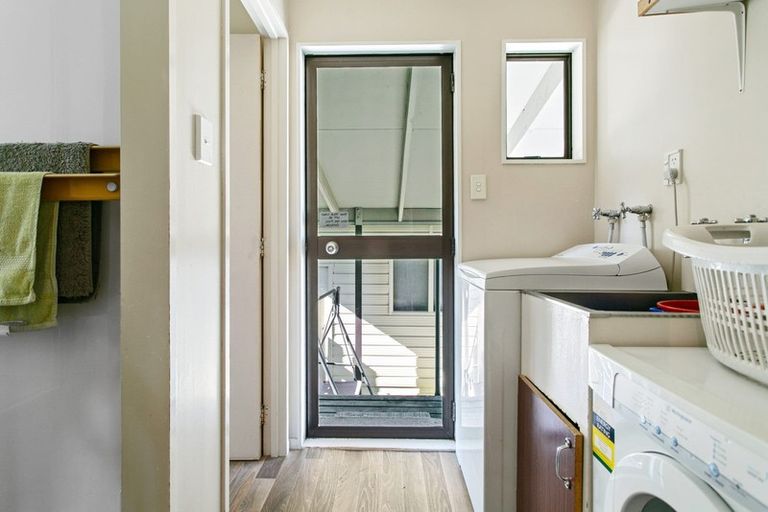 Photo of property in 18 Kiddle Drive, Hilltop, Taupo, 3330