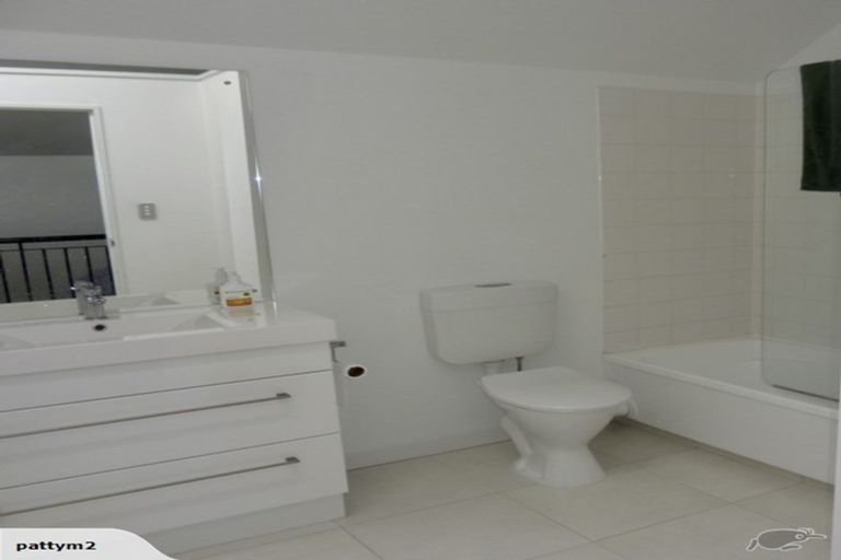 Photo of property in 3/56 Hewitts Road, Merivale, Christchurch, 8014