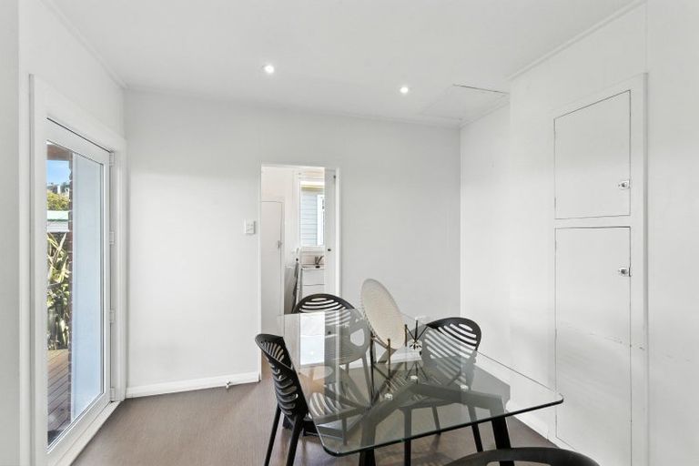 Photo of property in 253 Macandrew Road, Forbury, Dunedin, 9012