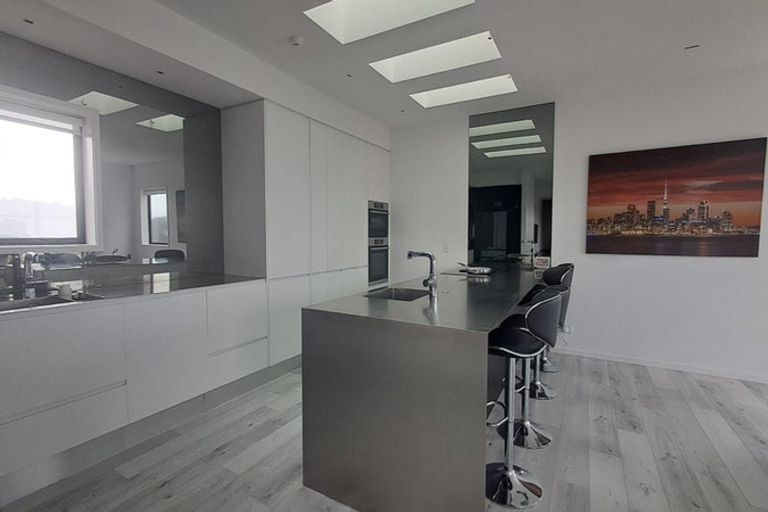 Photo of property in 4/85 Bomb Point Drive, Hobsonville, Auckland, 0616