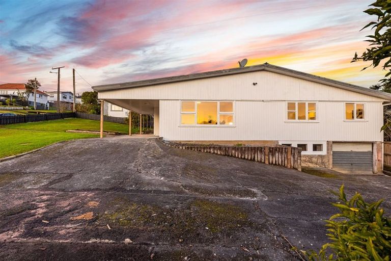 Photo of property in 31 Karaka Street, Helensville, 0800