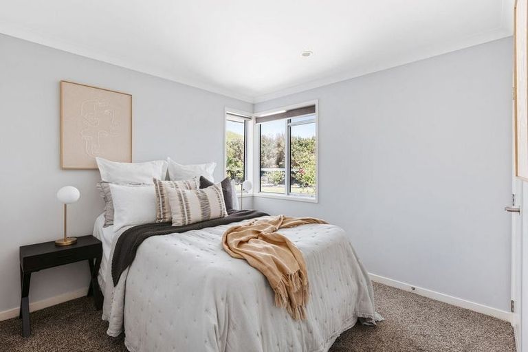 Photo of property in 266 Lakes Boulevard, Pyes Pa, Tauranga, 3112