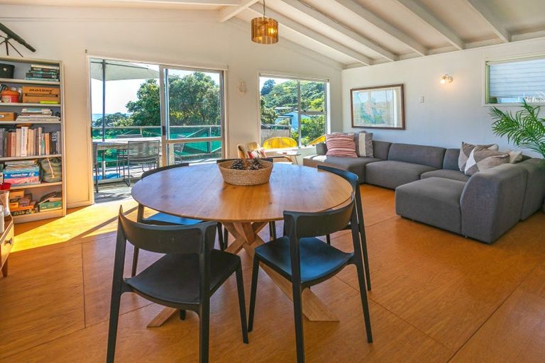 Photo of property in 9 Christine Terrace, Hahei, Whitianga, 3591