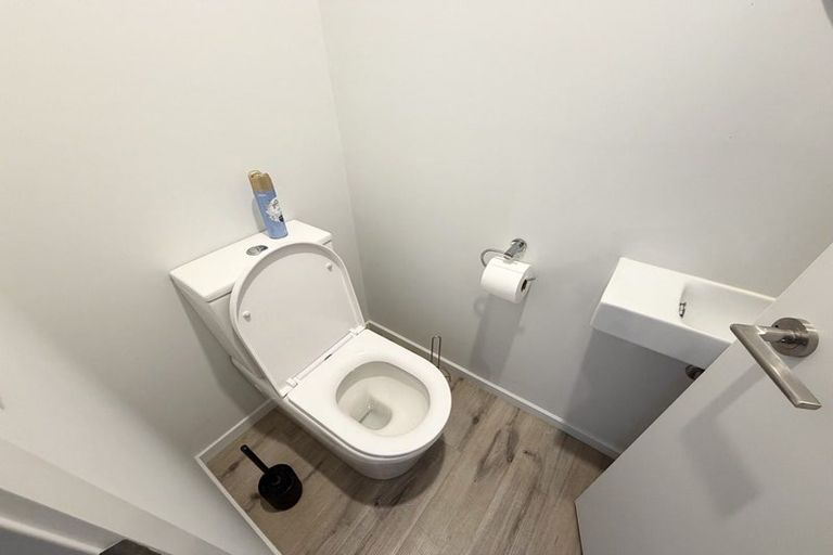 Photo of property in 2/43 Dickens Street, Addington, Christchurch, 8024