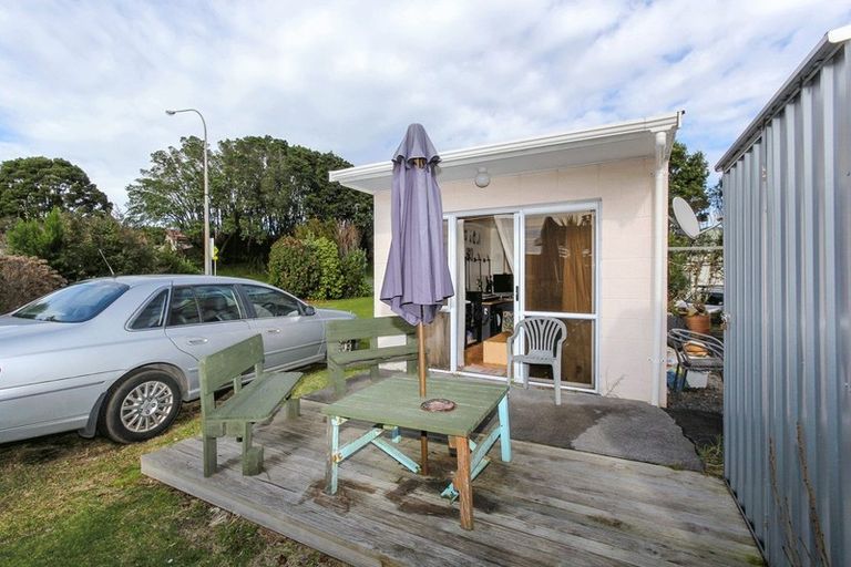 Photo of property in 62 Crownhill Street, Spotswood, New Plymouth, 4310
