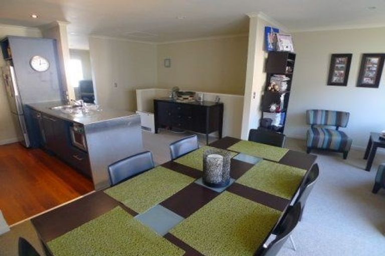 Photo of property in Marrakech Cafe, 40/305 Evans Bay Parade, Hataitai, Wellington, 6021