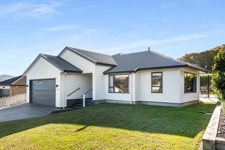 Photo of property in 80 Aotea Drive, Aotea, Porirua, 5024