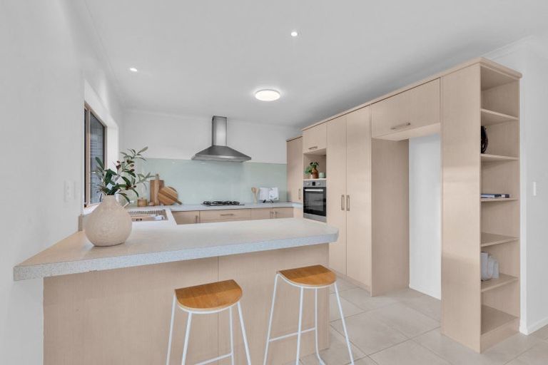 Photo of property in 17 Wessex Place, Rototuna North, Hamilton, 3210