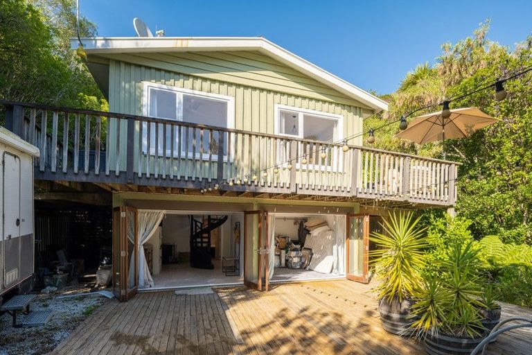Photo of property in 786 Queen Charlotte Drive, Havelock, Picton, 7281
