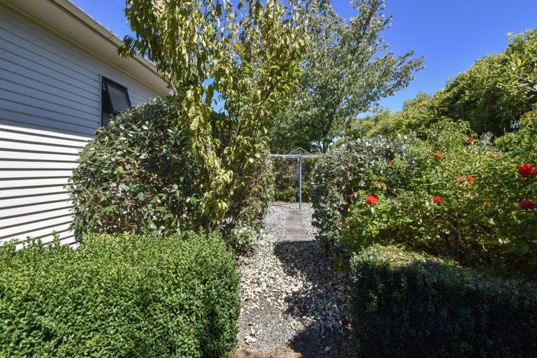 Photo of property in 22 Philip Street, Carterton, 5713