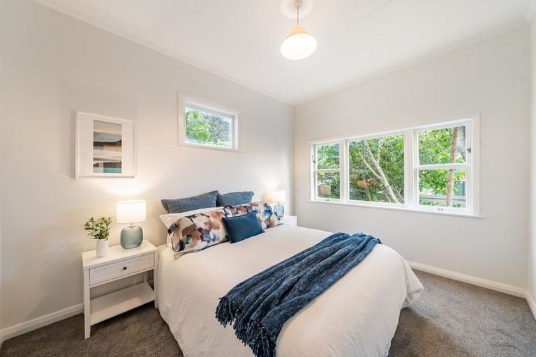 Photo of property in 28 Miro Street, Eastbourne, Lower Hutt, 5013