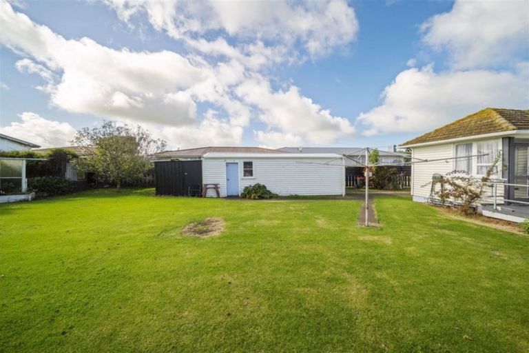 Photo of property in 23 Kauae Street, Manaia, 4612