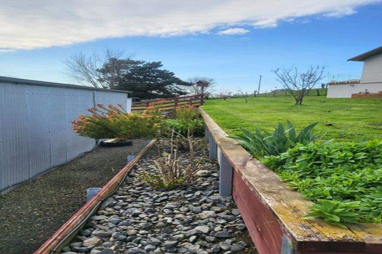 Photo of property in 1 Watts Street, Waipawa, 4210