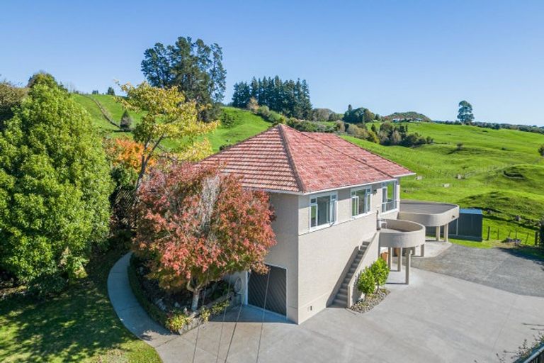 Photo of property in 10 Matipo Avenue, Pomare, Rotorua, 3015