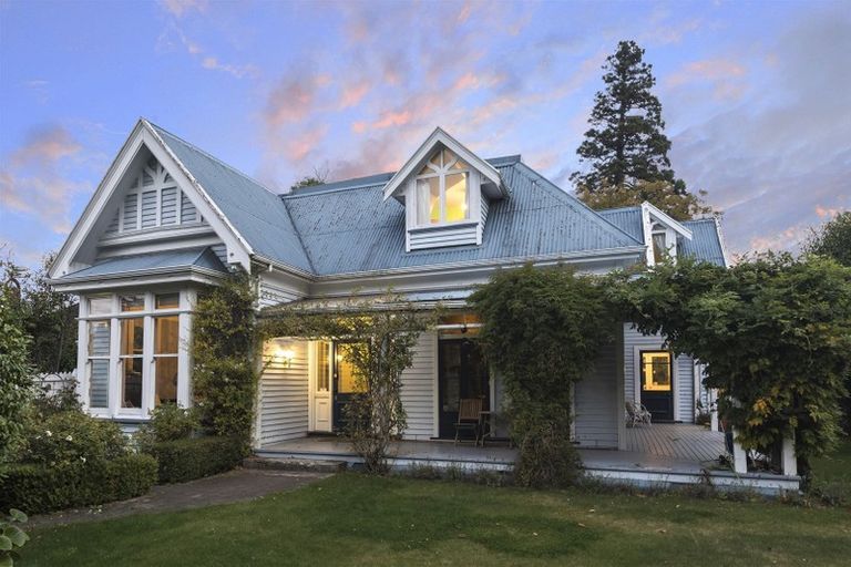 Photo of property in 22 Glandovey Road, Fendalton, Christchurch, 8052