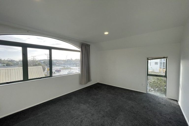 Photo of property in 14/19 Ocean View Road, Hillcrest, Auckland, 0627