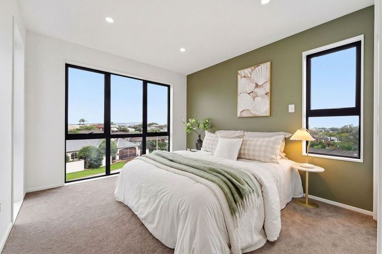 Photo of property in 8d Stanley Avenue, Milford, Auckland, 0620