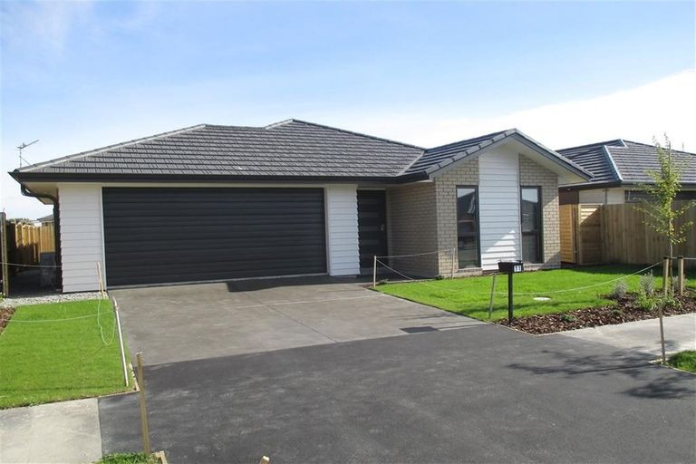 Photo of property in 11 Koareare Avenue, Halswell, Christchurch, 8025