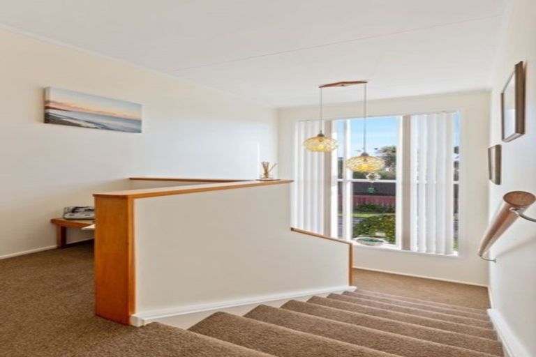 Photo of property in 7 Cherry Place, Waiuku, 2123
