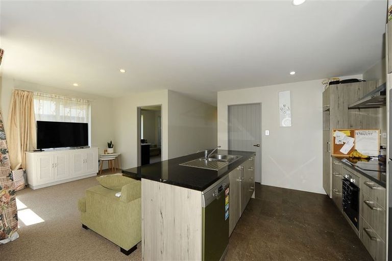 Photo of property in 32 Murphys Road, Halswell, Christchurch, 8025