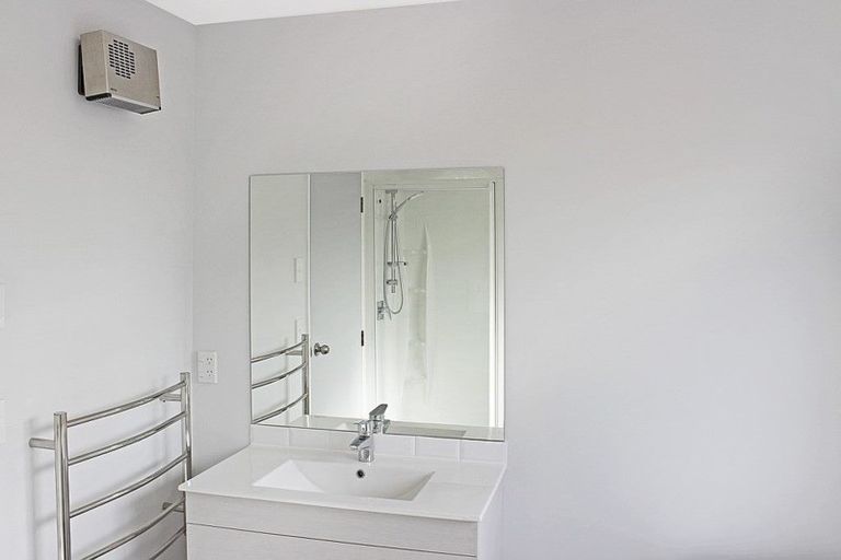 Photo of property in 3/406 Yaldhurst Road, Russley, Christchurch, 8042