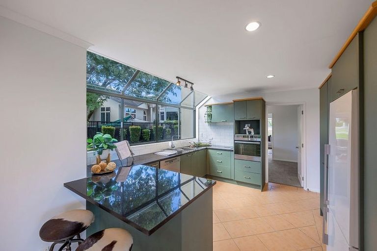 Photo of property in 10 Balbriggan Rise, Dannemora, Auckland, 2016