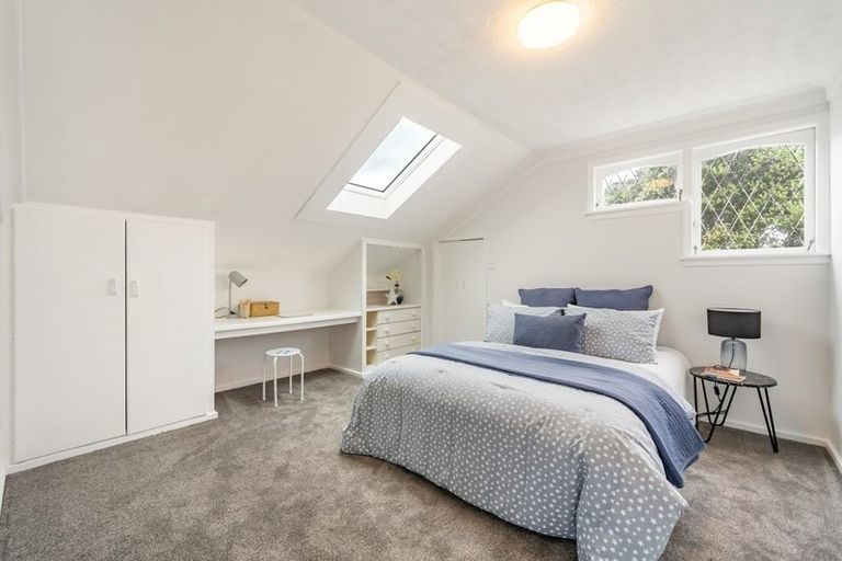 Photo of property in 15 Nile Street, Waterloo, Lower Hutt, 5011