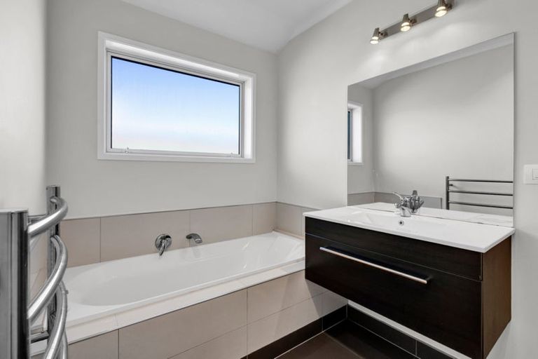 Photo of property in 112 Wills Road, Bell Block, New Plymouth, 4312