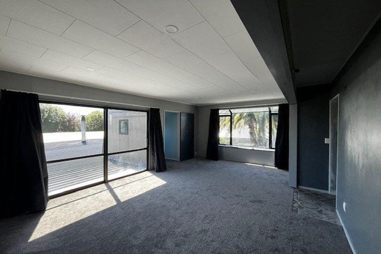 Photo of property in 205 Highsted Road, Casebrook, Christchurch, 8051