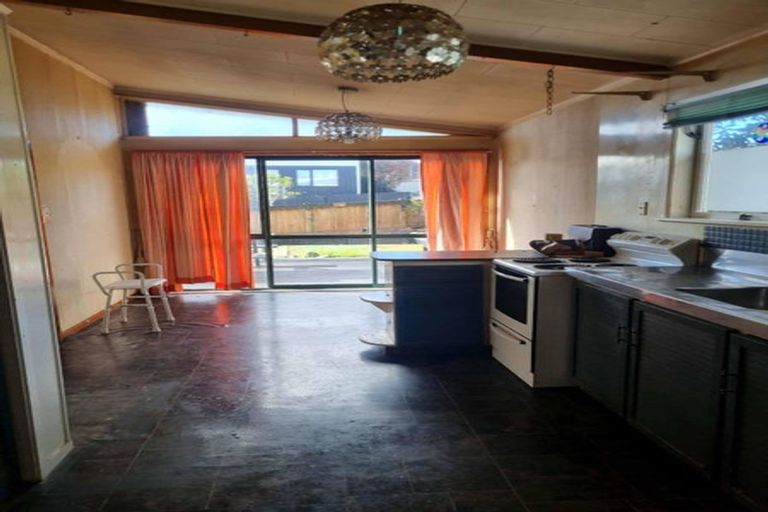 Photo of property in 10 Stedman Place, Avondale, Auckland, 0600