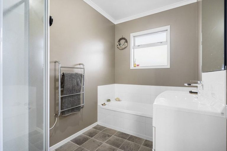 Photo of property in 15a Bunyan Road, Coastlands, Whakatane, 3120