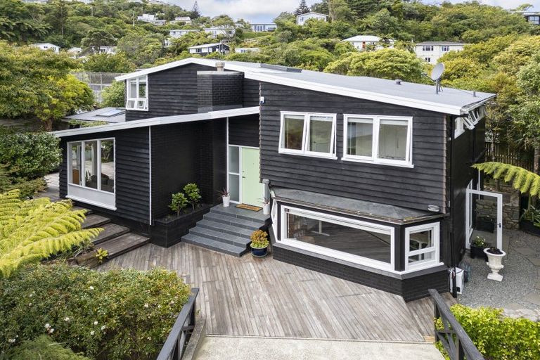 Photo of property in 17a Delhi Crescent, Khandallah, Wellington, 6035