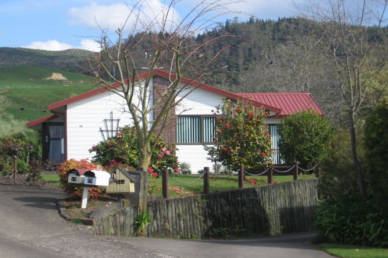 Photo of property in 13 Bradley Place, Lynmore, Rotorua, 3010