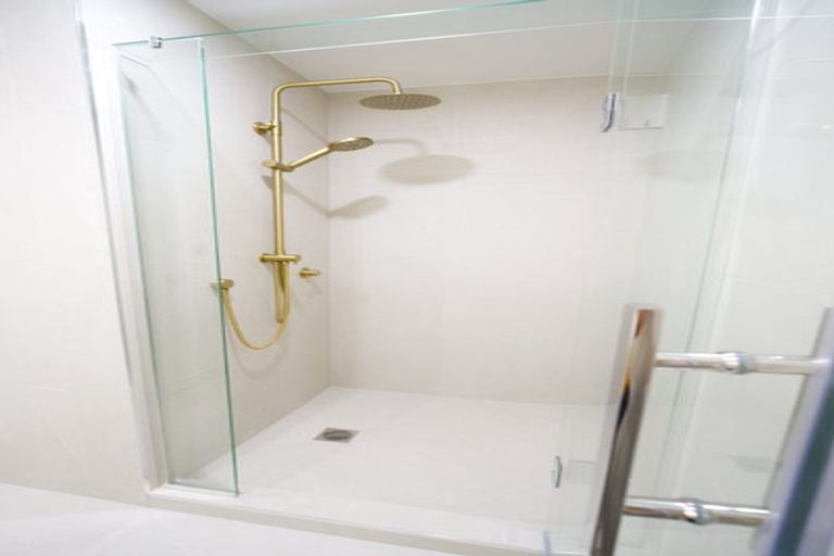 Photo of property in 74d Burundi Avenue, Clendon Park, Auckland, 2103