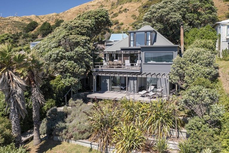 Photo of property in 84 Ames Street, Paekakariki, 5034