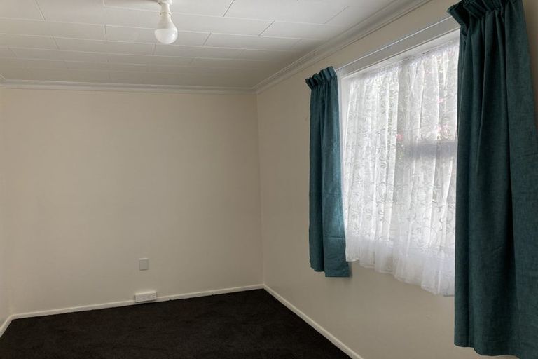 Photo of property in 3/93 Waikawa Road, Picton, 7220