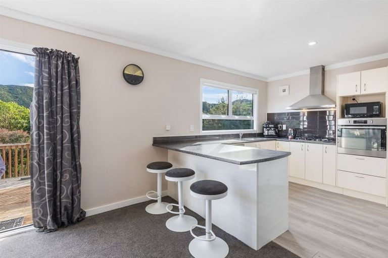 Photo of property in 675 Coast Road, Wainuiomata Coast, Wainuiomata, 5373