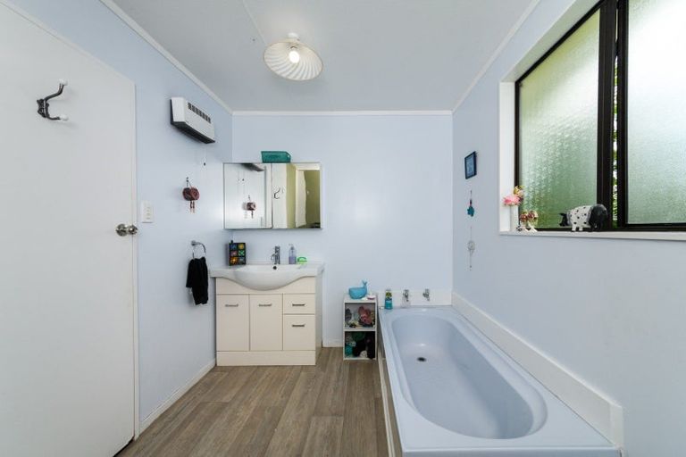 Photo of property in 23 Mountfort Grove, Feilding, 4702