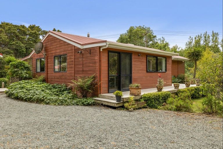 Photo of property in 59 Gibbons Road, Kaiwaka, 0573