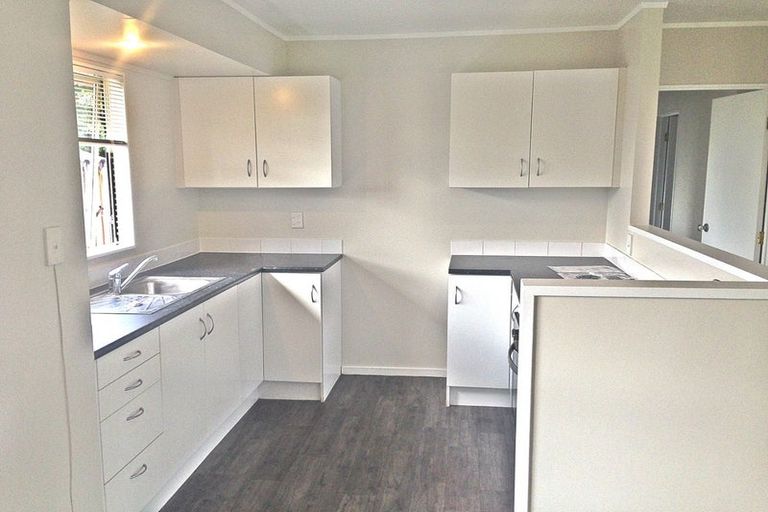 Photo of property in 100b Parrs Cross Road, Henderson, Auckland, 0612